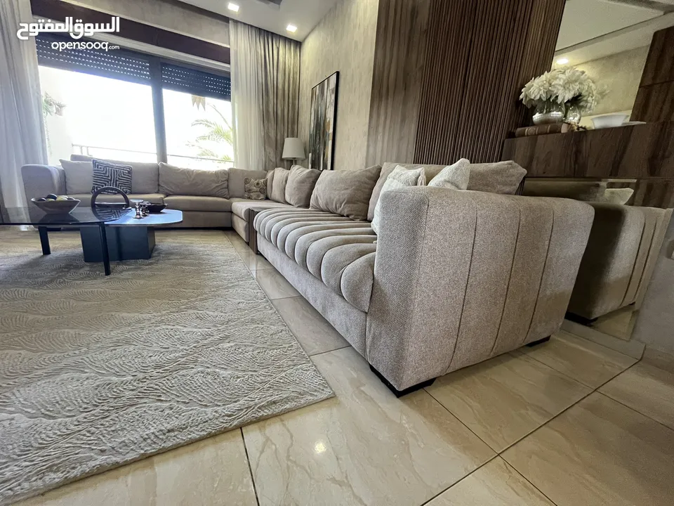 طقم كورنر مودرن Q design استخدم قليل