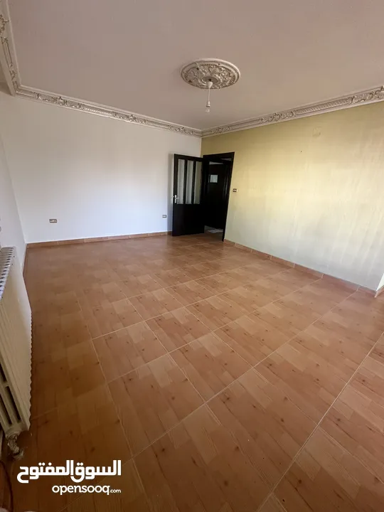 شقة للبيع في ام أذينة من المالك مباشرة Apartment for sale in Um Uthaina