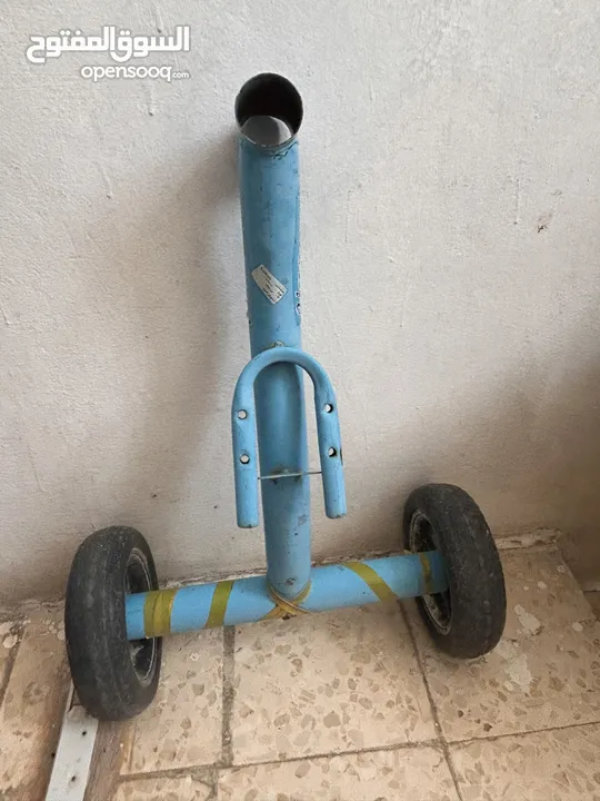 بسكليت ازرق وقطع