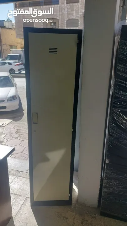 اثاث معدني خزاين لكرات حديد للموظفين والمعلمين والأندية الرياضية