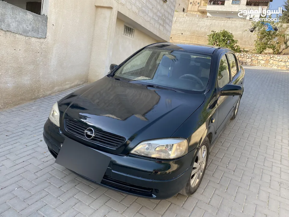 اوبل استرا 2001