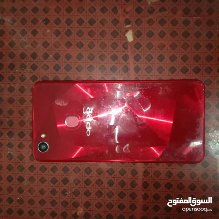 تلفون oppo.للبيع   128جيجابايت في محافظه ظفار عرض خاص لفتره محدوده  6.رام