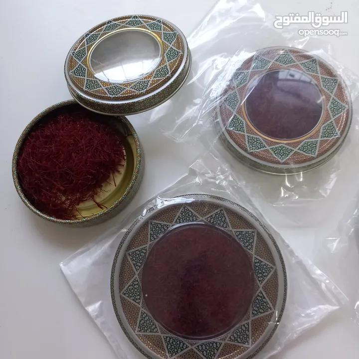 الزعفران الإيراني الذهب الاحمر  للبيع