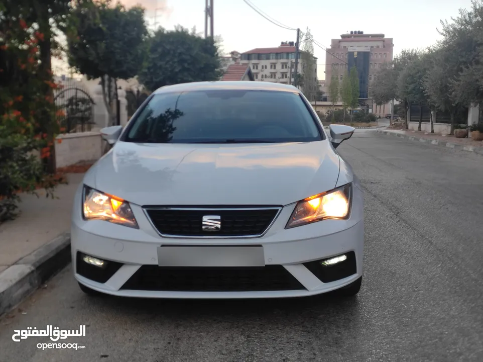 سيات ليون اكسلينس بالكرتونة محرك 1500تربو بنزين اتوماتيك