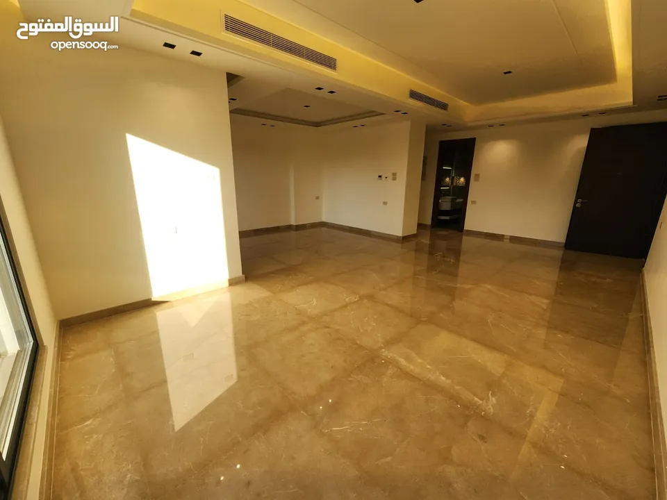 شقة فارغة للبيع في عبدون  ref : 14390