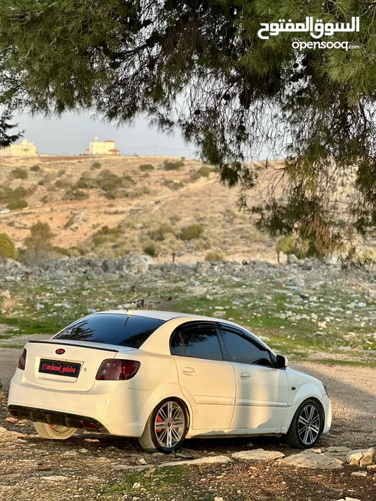 كيا ريو 2010