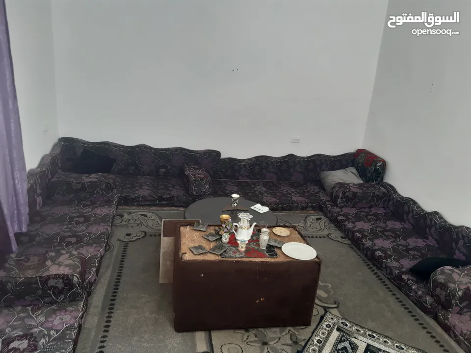 فرش عربي للبيع المستعجل وبرادي وسجاد بسعر مغري جدا