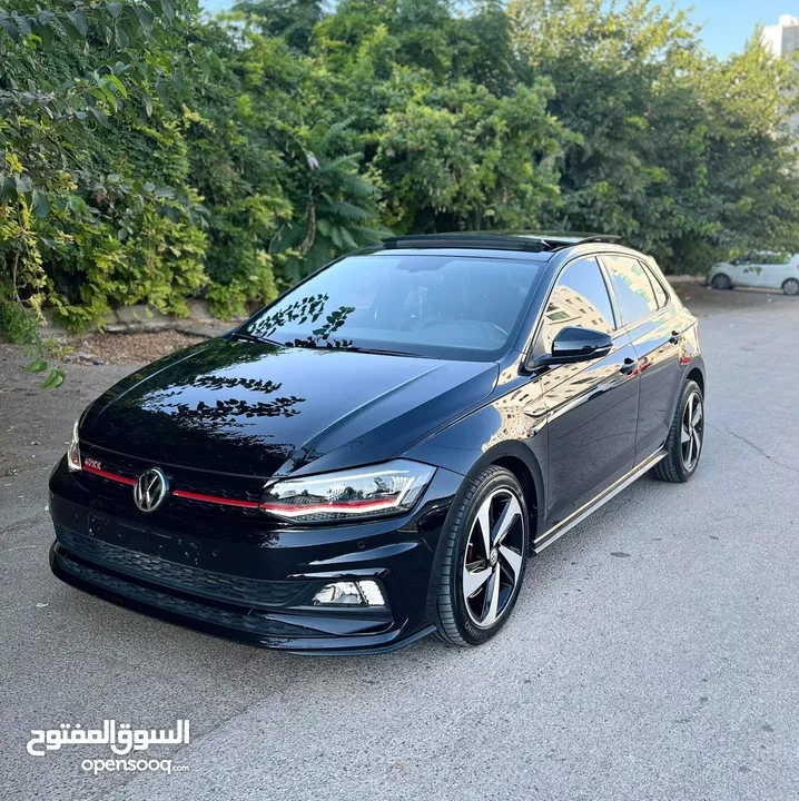 VW GTI 2000cc وقوة 207 حصان وقوة عزم 320 نيوتن