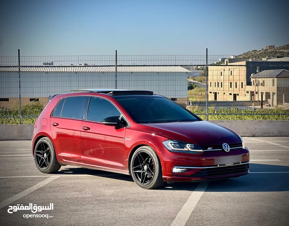 فولكسفاغن جولف  MK7.5  فل الفل فتحة سقف بانوراما بنزين 1500cc اتوماتيك-2020  نخب