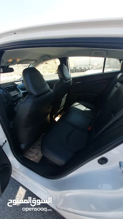 تويوتا بريوس 2022 XLE فحص كامل فل ما عدا الفتحة صنف بيرسونا TOYOTA PRIUS 2022 XLE FULLY LODED