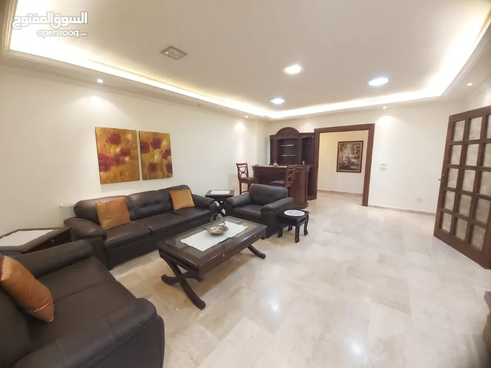 شقة طابقية مفروشة للايجار اربع غرف نوم في الرابية 350 متر