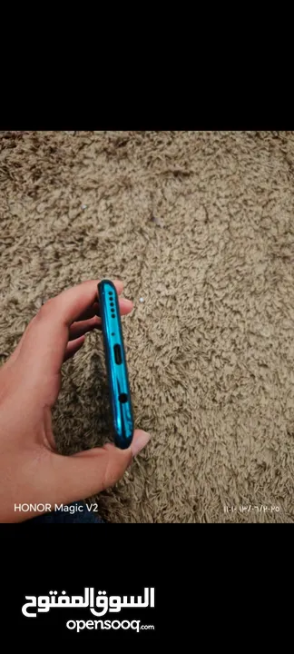 هواوي نوفا 7i مستخدم بحاله ممتازه.