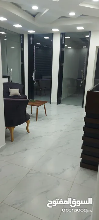 مكتب للبيع موقع اسراتيجي مميز جدا