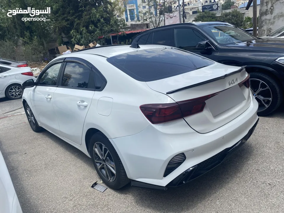 كيا سيراتو بريميوم 2022