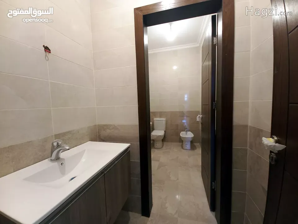 شقة غير مفروشة للايجار في عبدون  ( Property 33474 ) سنوي فقط