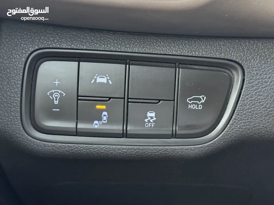فرصة نادرة – Hyundai Santa Fe بانوراما  (6+1 مقاعد أصلية) ممشى قليل و بحالة الوكالة