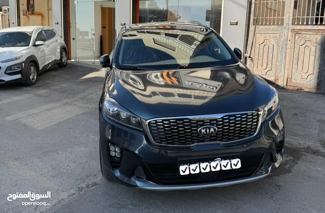 كيا سورنتو فل الفل عدا فتحه