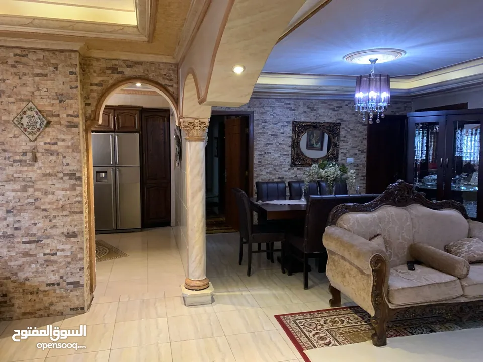 شقه شبه أ رضي بضاحية الرشيد ترسات خارجيه من المالك مباشرة