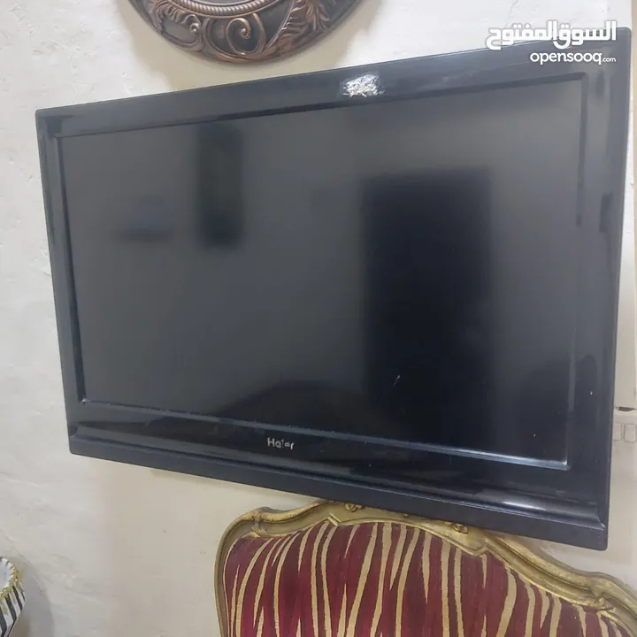 32 inch Lcd urgently Saling