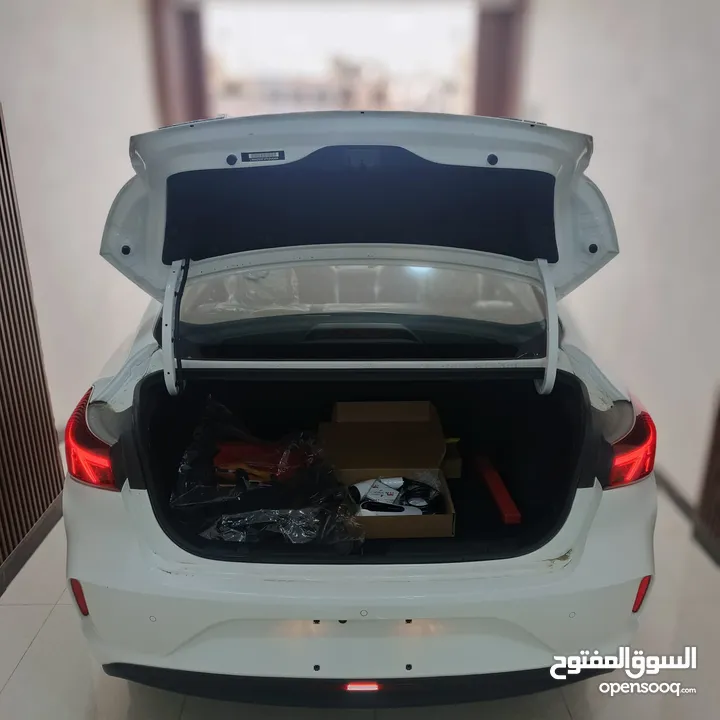 CHANGAN EADO 2023 ZERO كفاله 3 سنوات شاشه كمرات امامي + خلفي تقطع مسافة 400 km للبيع