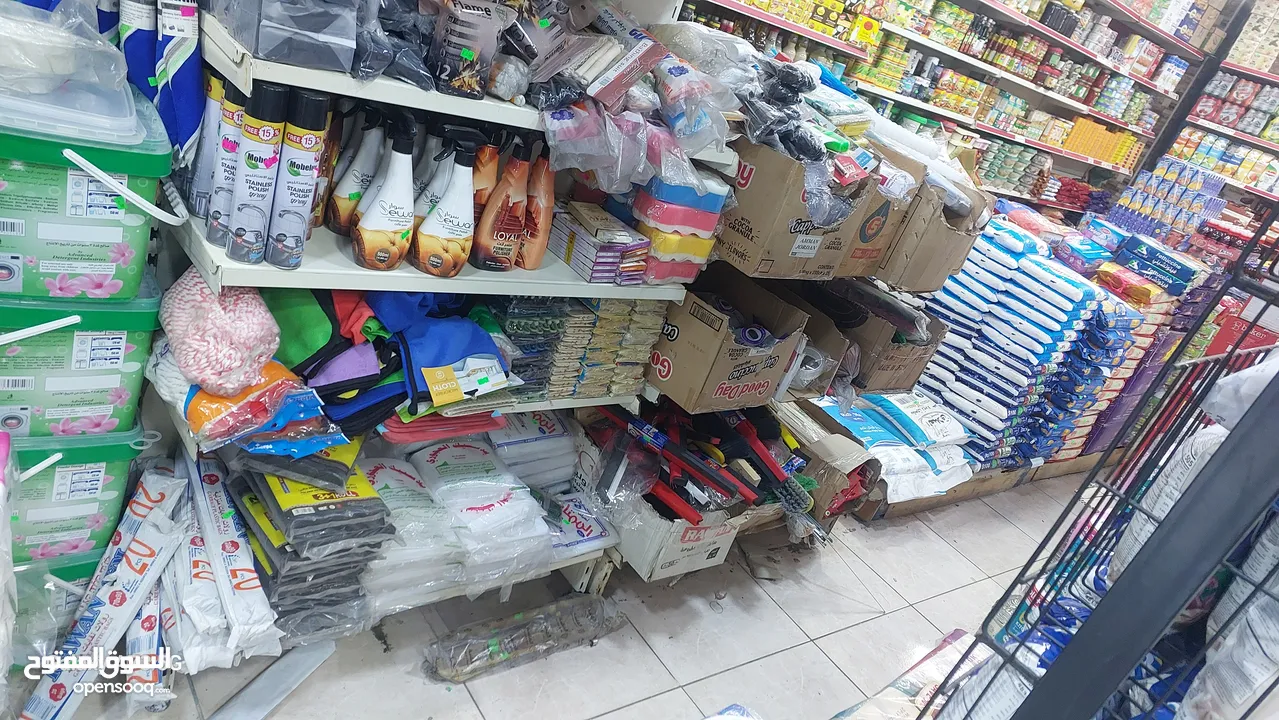 محل تجاري بابين للبيع خلو مع البضاعة