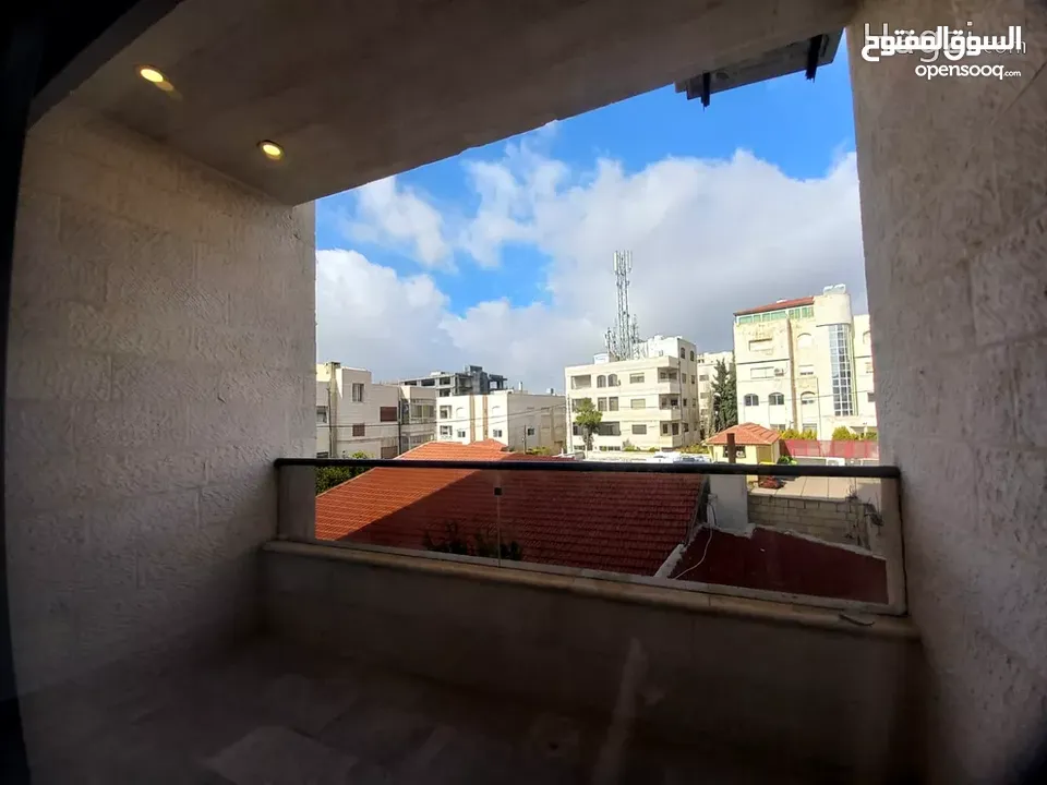 شقة طابق أول للبيع في صويفية 250 متر مربع  ( Property ID : 30740 )