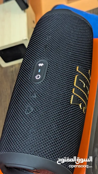 JBL Charge 5 Wi-Fi جديدا استعمل تجربه فقط النسخة الجديدا صوت JBL الأصلي الجريء مع صوت جهير عميق