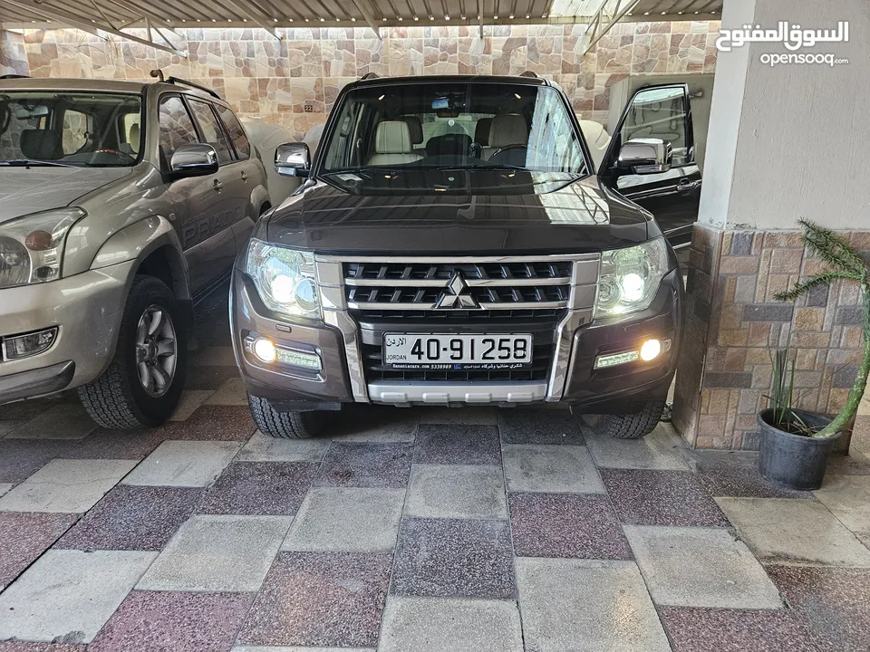 باجيرو 2018 GLS / ماتور 3800cc / أعلى صنف / وارد الشركة سنة 2020 / مالك واحد / فحص كامل