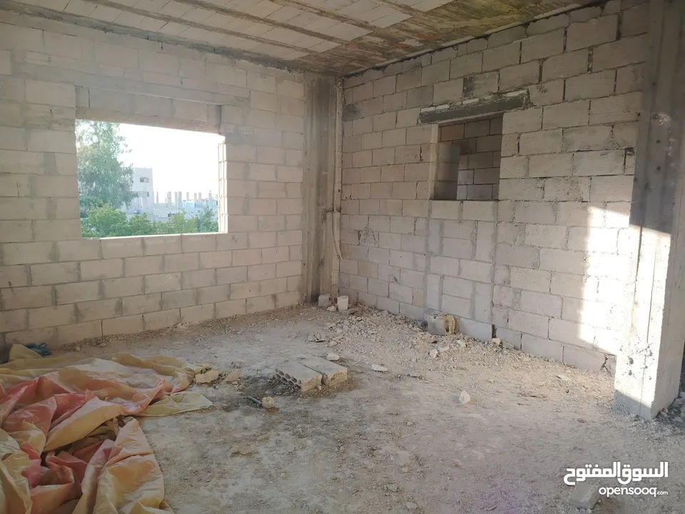 بيت عظم المغاريب واجهة حجر