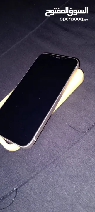للبيع iPhone 12