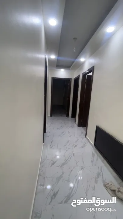 شقه للايجار شارع الوينك / خلف الواو ماركت ارجو التواصل واتس اب