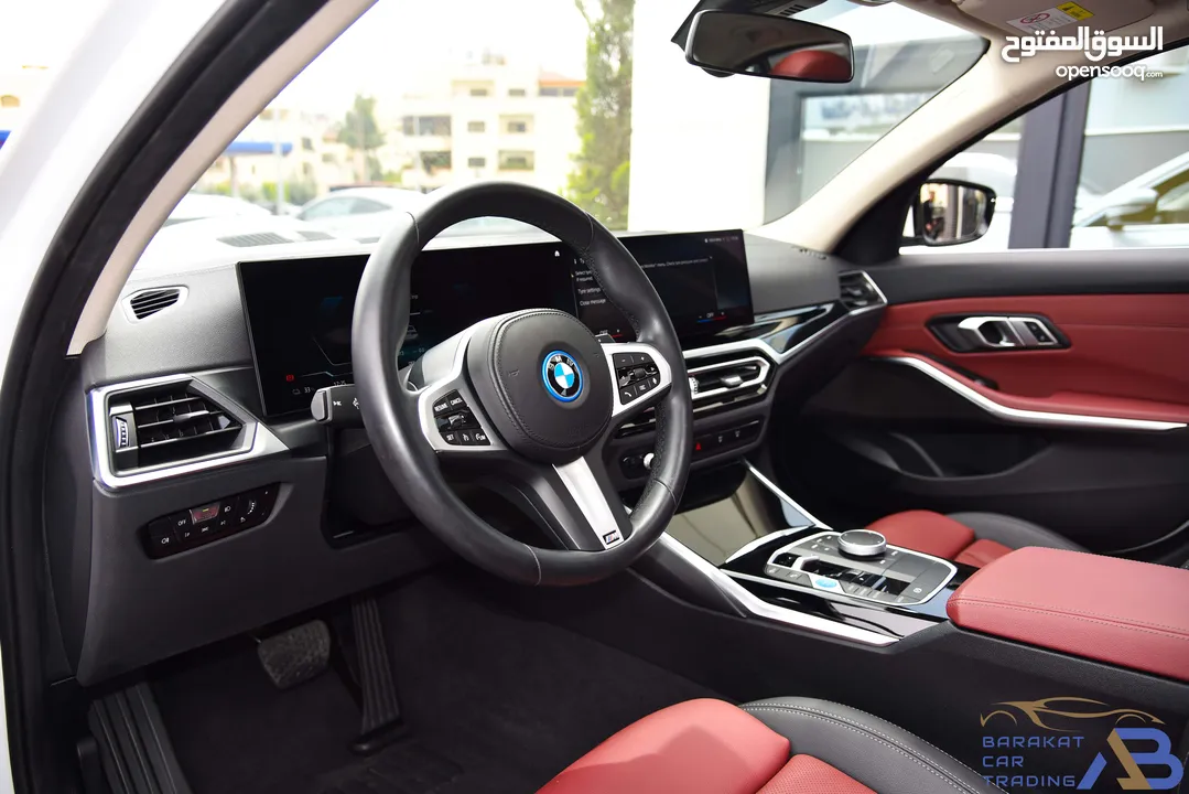 بي ام دبليو الفئة الثالثة i3 eDrive35L كهربائية بالكامل 2023 BMW i3 eDrive35L EV M Power Kit - Mid