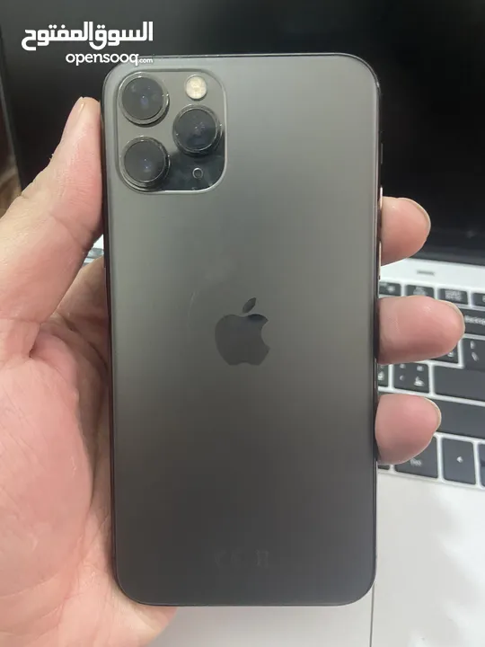 مستعمل بحالة الوكالة  iPhone 11pro 512GB