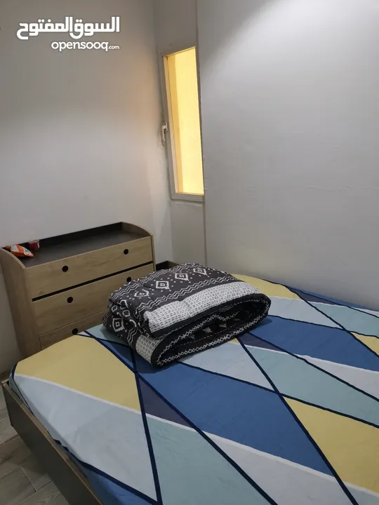 غرفة نوم كاملة بدون مرتبة للبيع