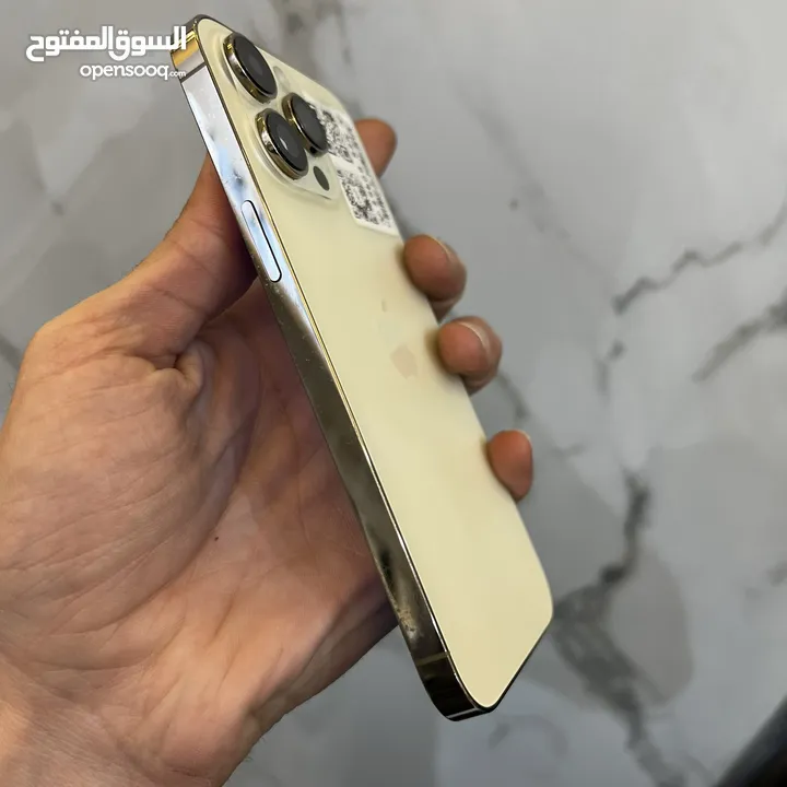 iPhone 14 Promax 256G Battery : 82% شرق أوسط