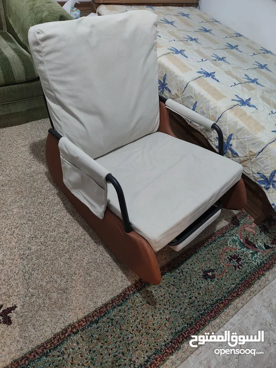 كرسي هزاز فاخر جديد للبيع