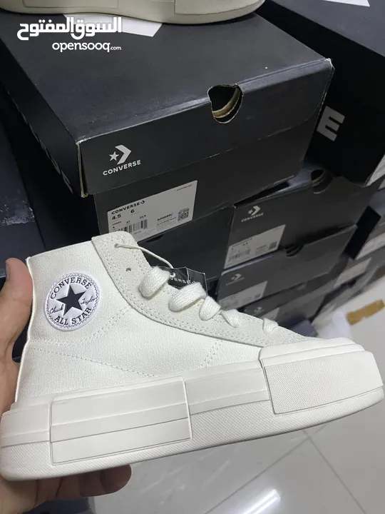 بوات من ماركة  Converse-All star العالمية بسعر مغري جداااااا