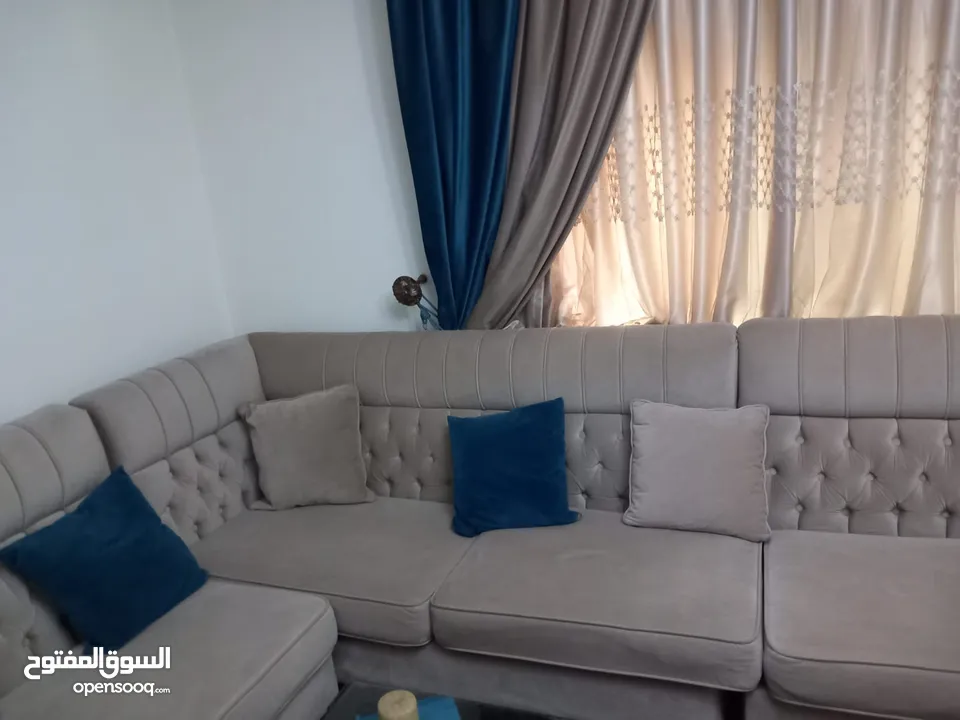 كنب كبير مستعمل