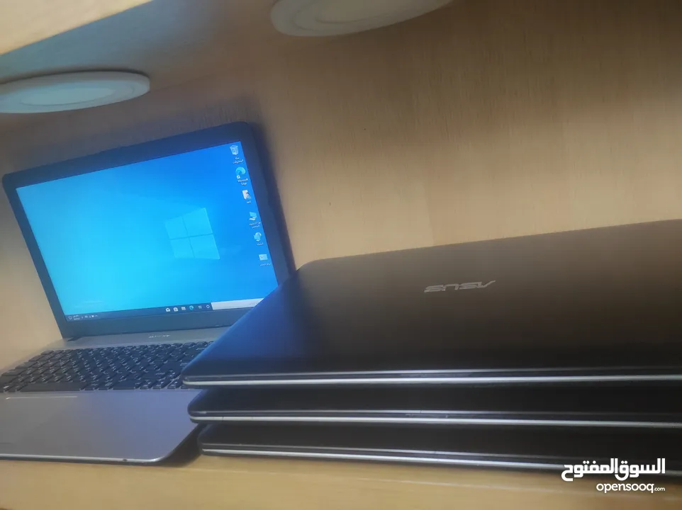 اي لابتوب اسوس i5 الجيل السابع شغال مية المية فقط 550 شيكل