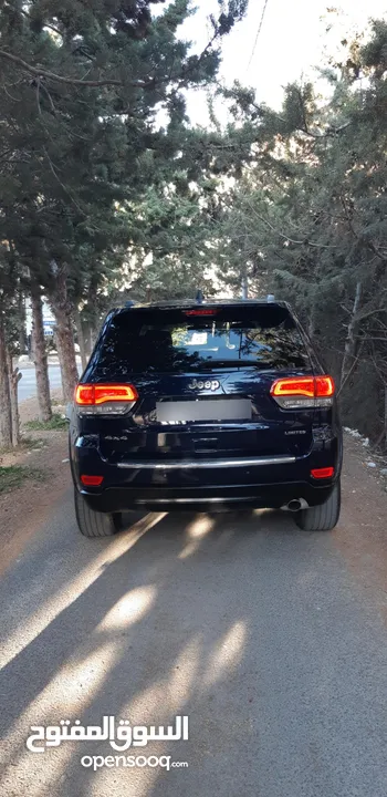 جيب جراند شيروكي 2016 ليمتد فحص كامل بانوراما  لون مميز جدآ واضح ممشى قليل  Jeep  4x4