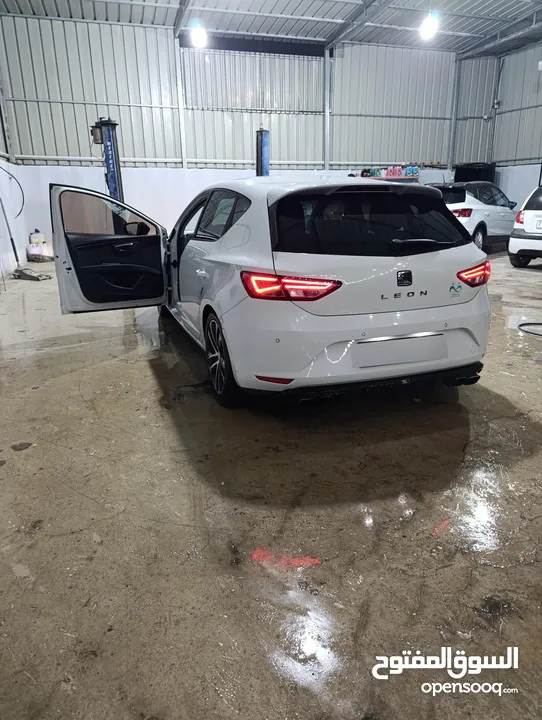 سيات ليون آيتك المميزة  Seat Lion Itech