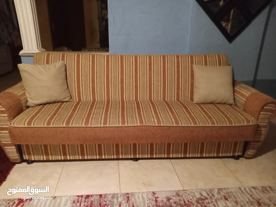 قطع اثاث مميزة بسعر البلاش البيع فوري