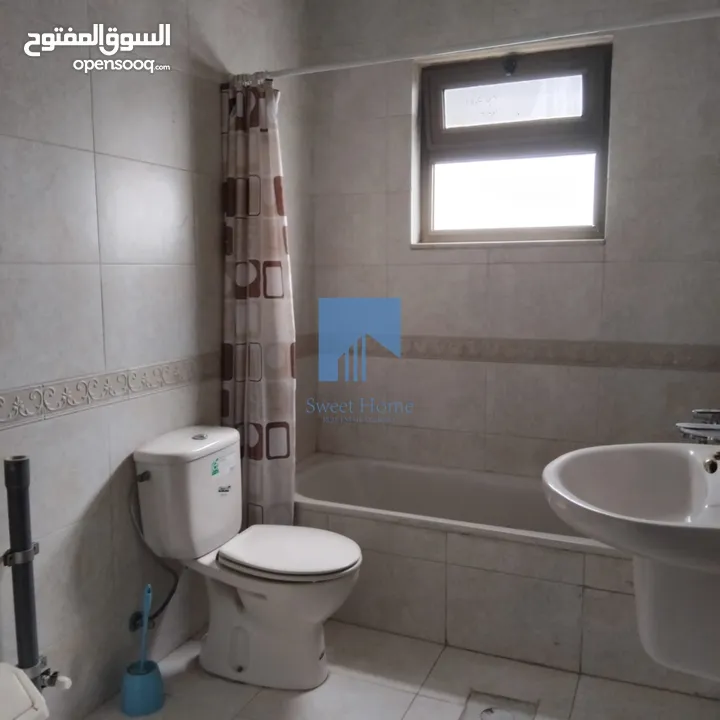 شقة طابقية مميزة للبيع في أم أذينة  -  قرب أبراج السادس طابق ثاني 320م تشطيب سوبر ديلوكس