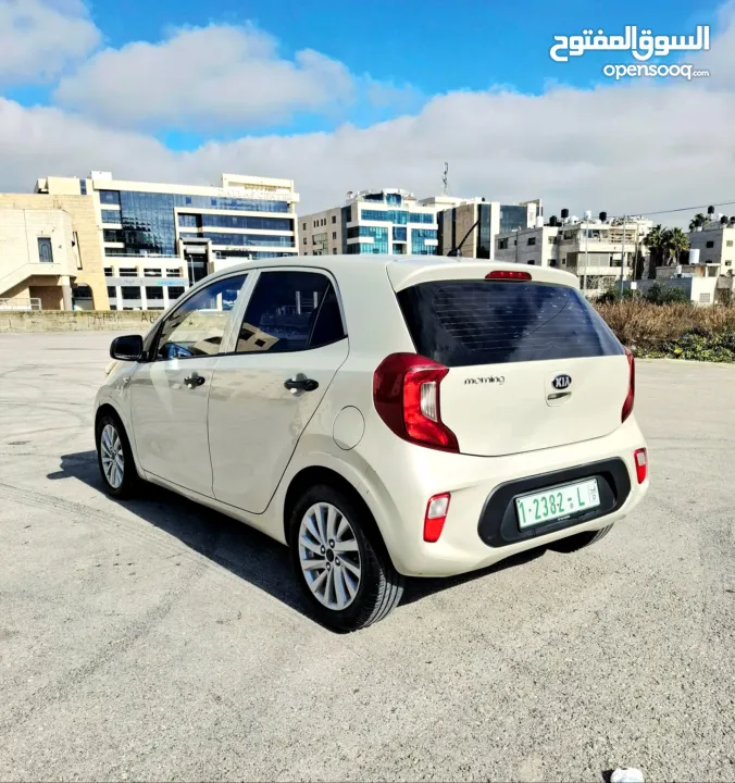 كيا مورنينك 2019 فحص ممتاز عداد قليل 31