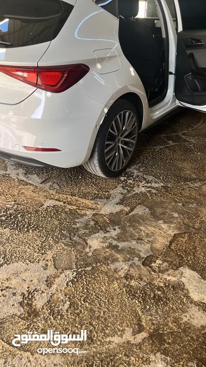 سيات ليون 2020