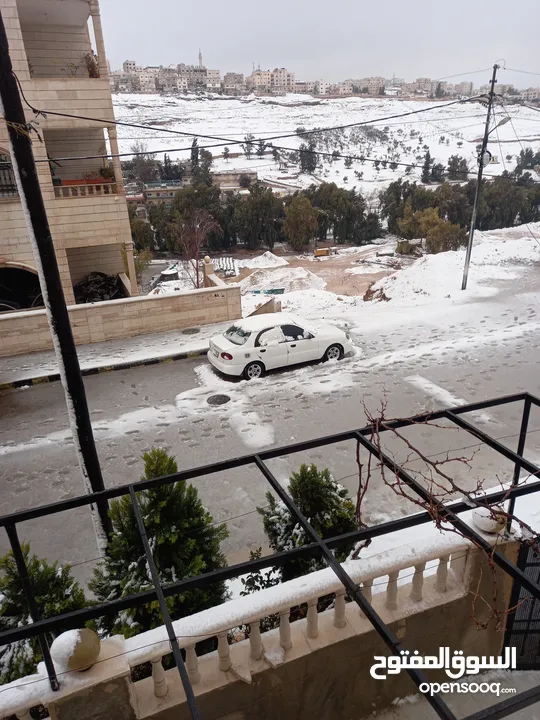 بيت طابق اول مع السطح للبيع من المالك مباشره ماركا الشماليه