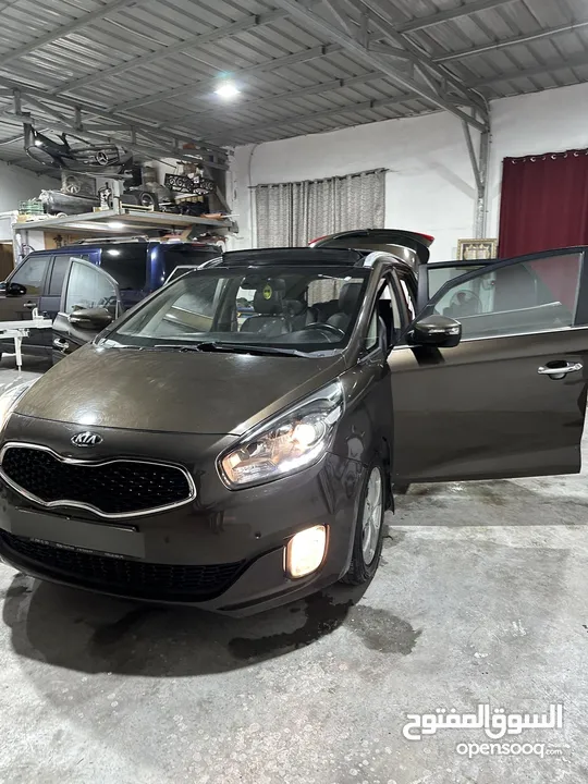 كيا كارينز 2016