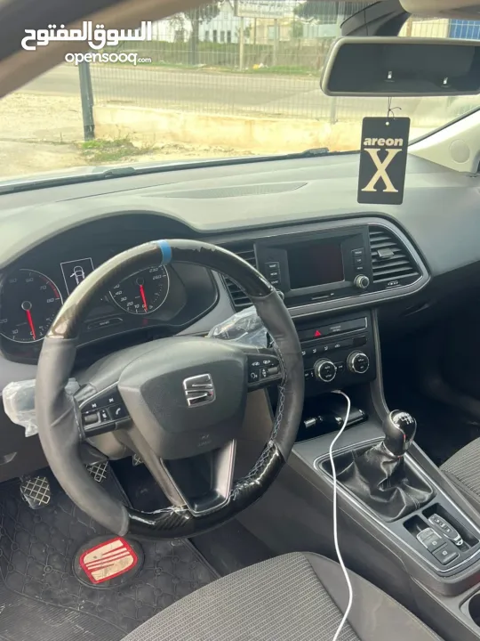 سيات ليون موديل 2018 مميزة / جير عادي / السعر فقط عالكاش