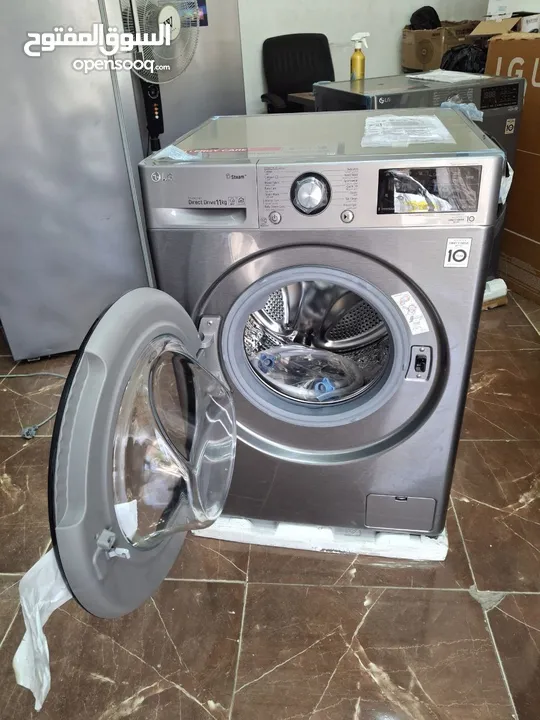 غسالة اوتوماتيك LG فيفاتشي برو تحميل امامي ماتور انفرتر  ديجيتال تاتش  ماتور دفع مباشر   11 كيلو فضي
