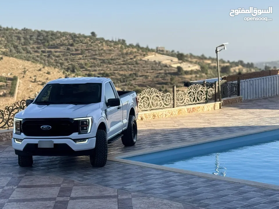 فورد  FX4 - F-150  بكب باب واحد مميز للبيع Black edition